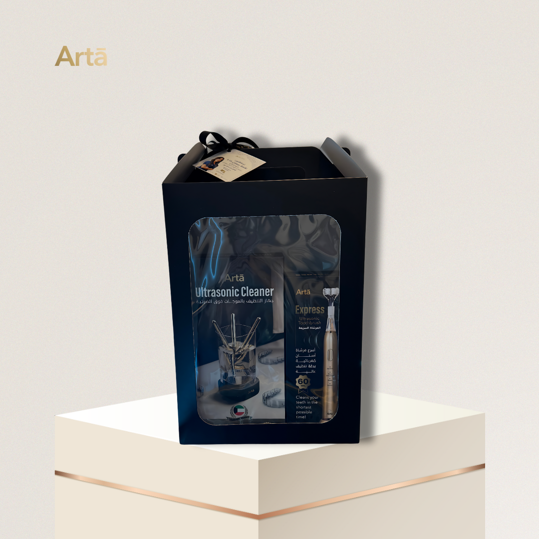 Artá ultrasonic cleaner set in a black box on a light gray background